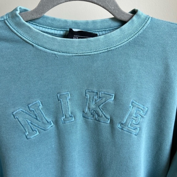 Nike Top in XS - Picture 3 of 7